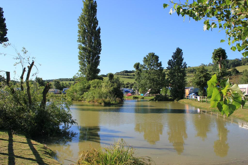 Отель Camping Le Marqueval Пурвиль-сюр-Мер Экстерьер фото